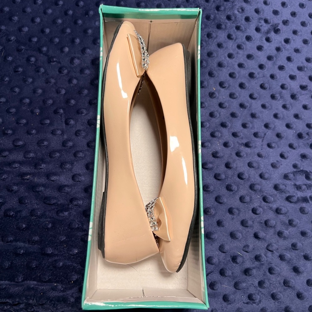 Elegant Nude Bow Flats